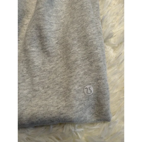 Lululemon | Scuba Mid-Rise Oversized Jogger | Heathered Grey | Small - Picture 2 of 5